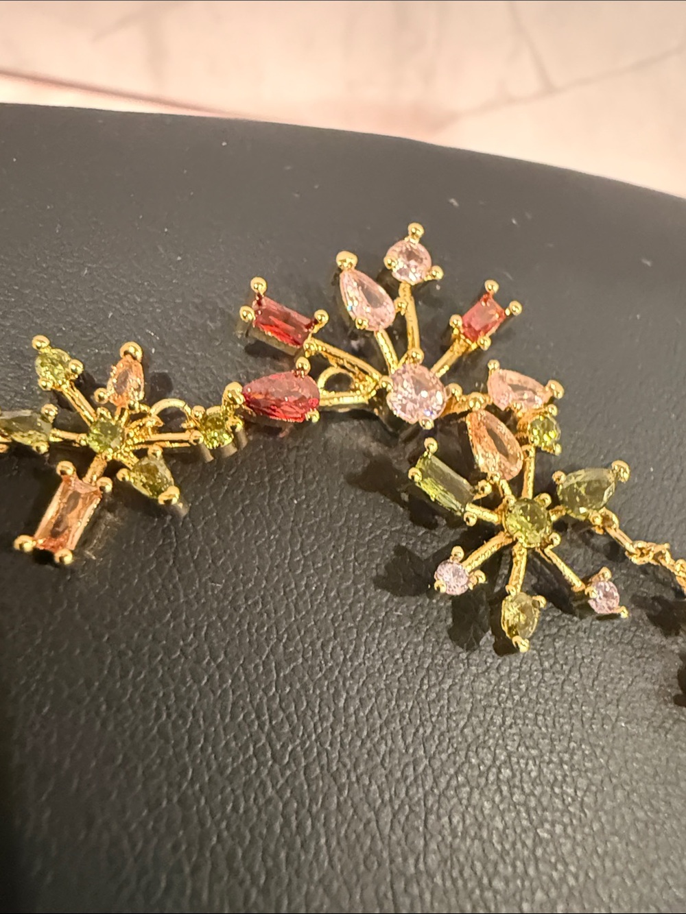 kate spade |♠️| Gold Toned Plated Multicolor Starburst Pendant Bracelet - Picture 5 of 7